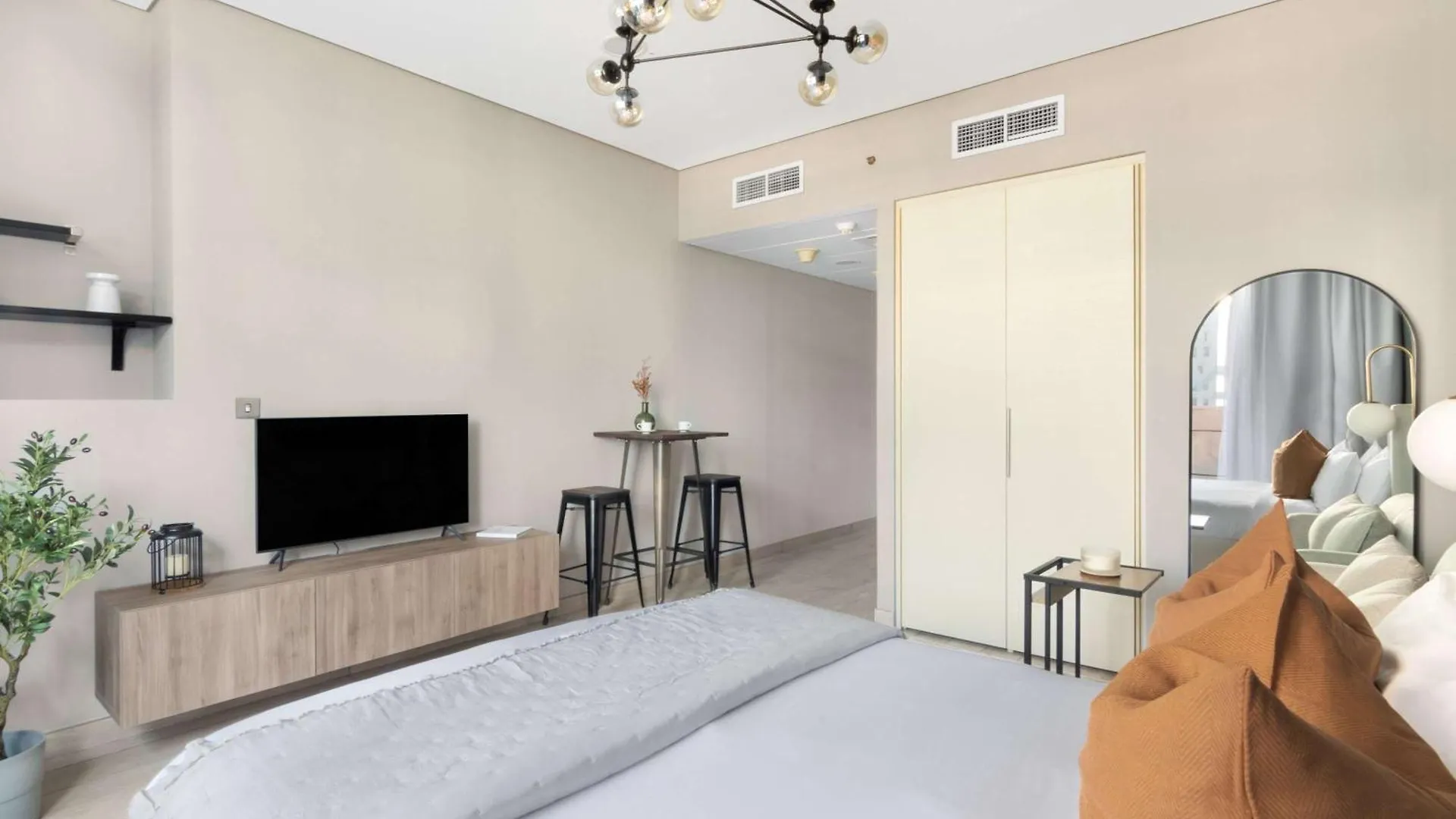 Silkhaus Great View Studio With Balcony In Burj Daman Dubai United Arab Emirates