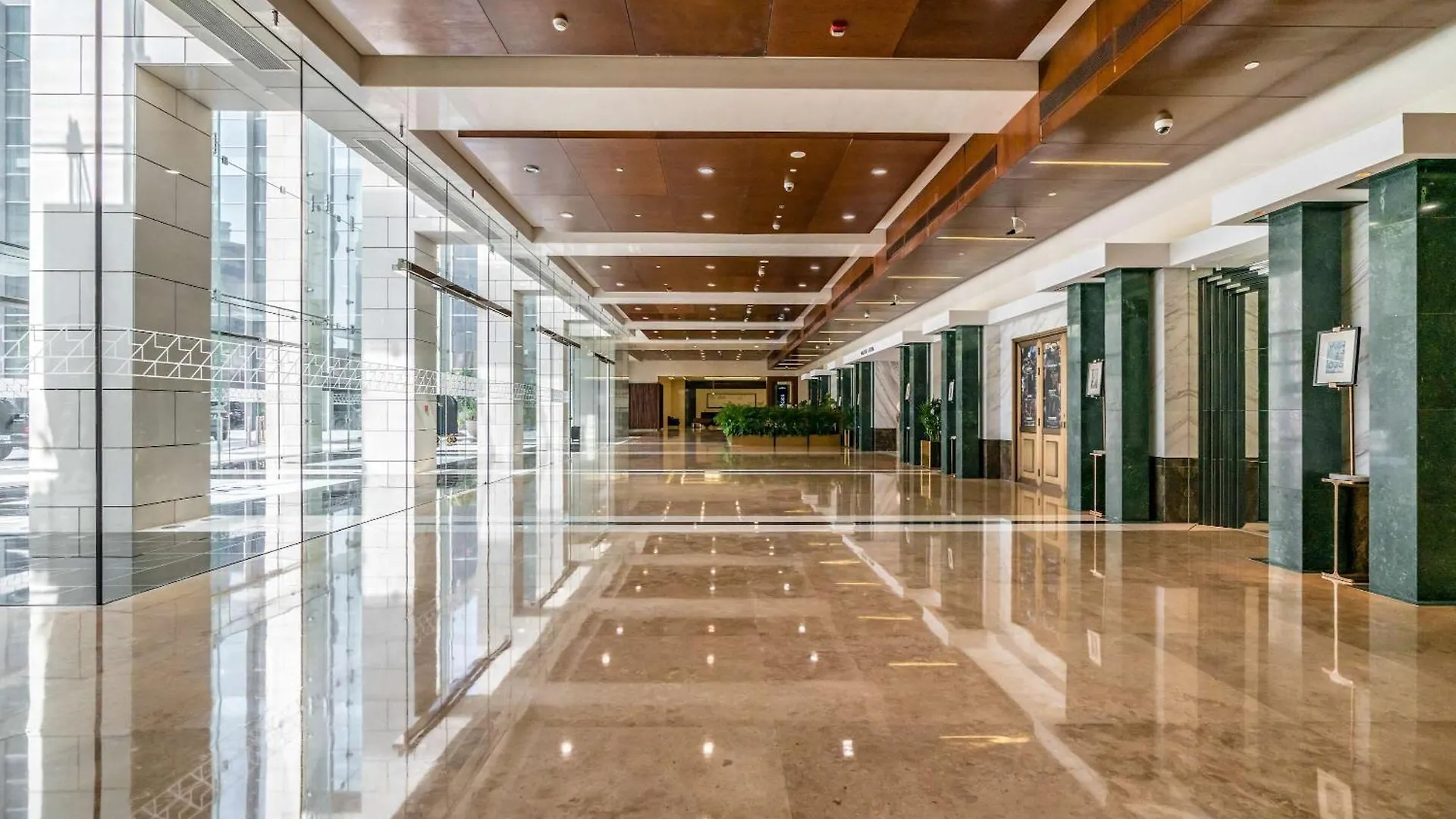 Silkhaus Great View Studio With Balcony In Burj Daman Dubai